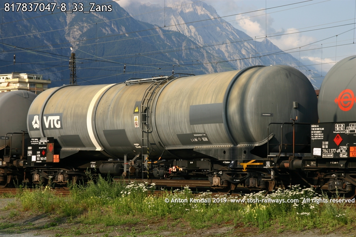 817837047-8_33_Zans.jpg